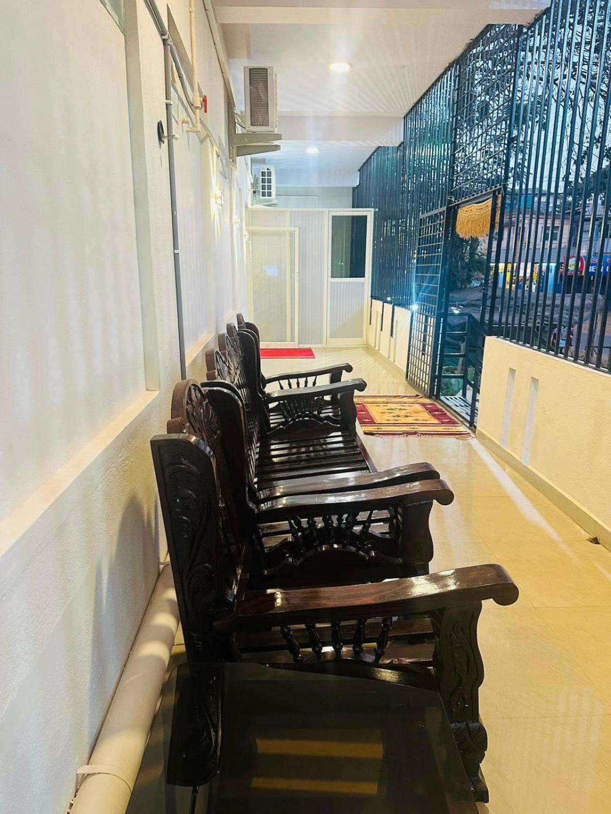 Yatri Nivas Sagara Hotel Luaran gambar