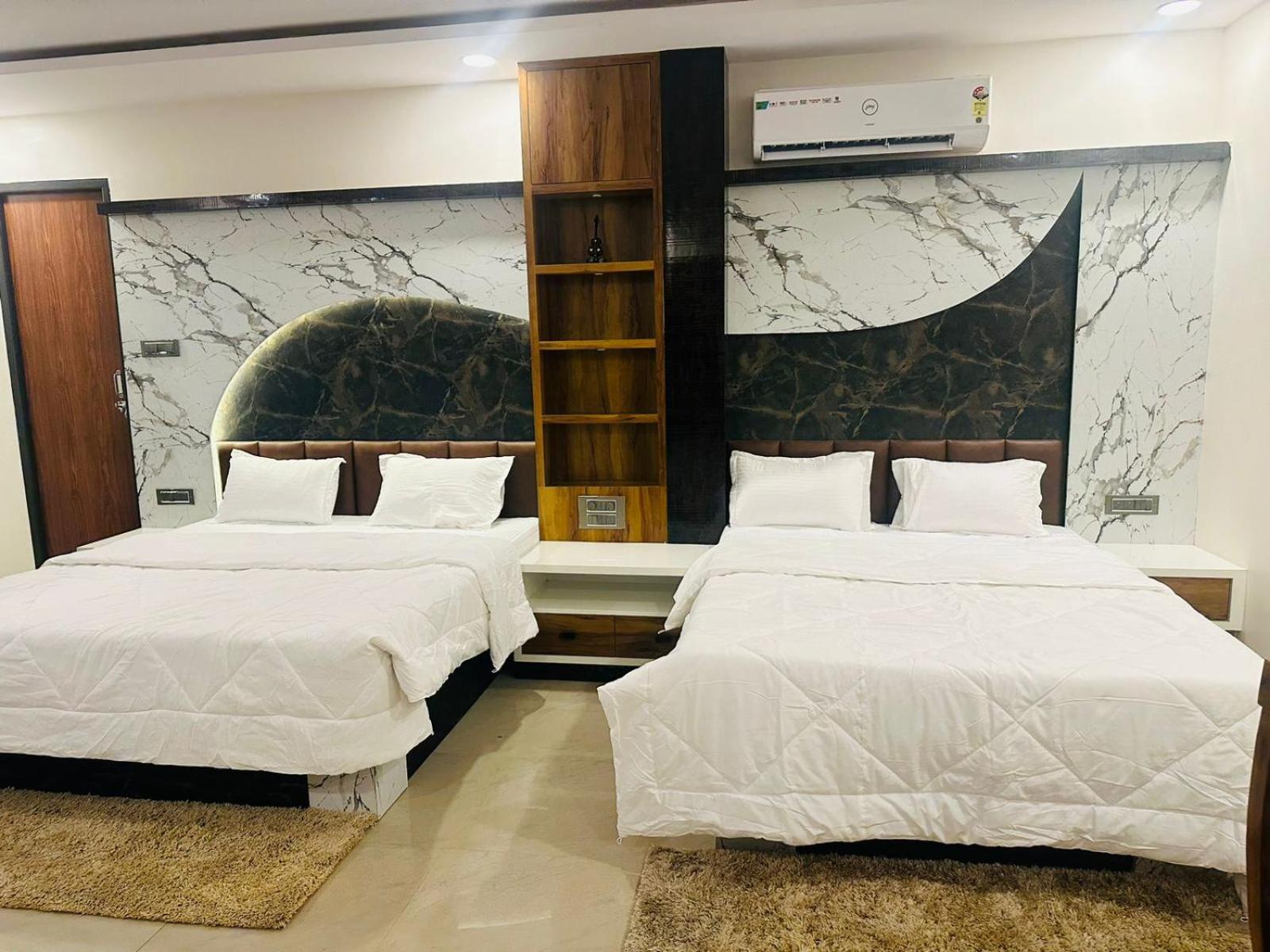 Yatri Nivas Sagara Hotel Luaran gambar